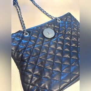 DKNY Quilted Soft Black Leather Handbag Shoulder Bag Chain Straps Crossbody